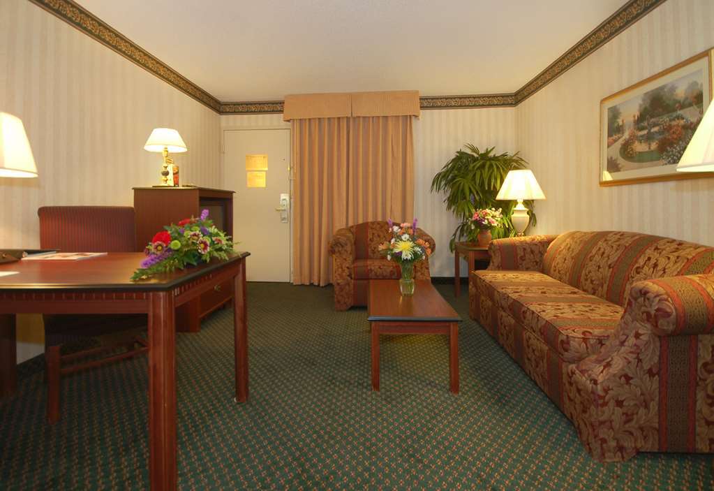 Embassy Suites By Hilton Cincinnati Northeast - Blue Ash Стая снимка